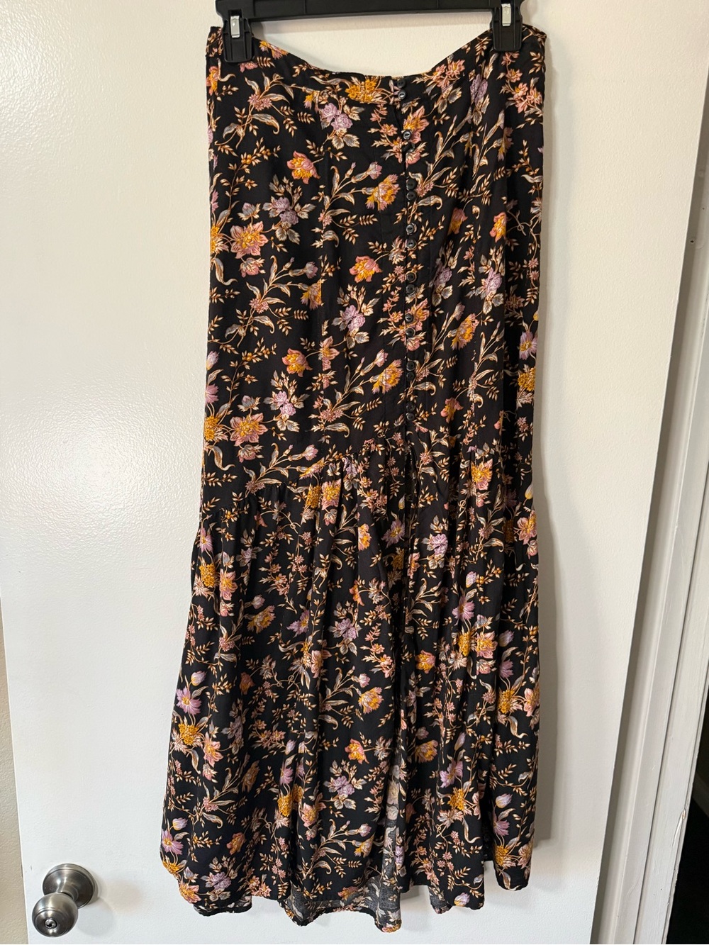 American Eagle Floral Skirt Size 2, Fits like Size 4